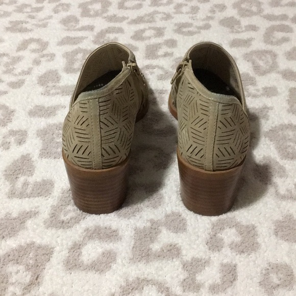 1. State Iddah Perforated Cutaway Bootie - Picture 5 of 8